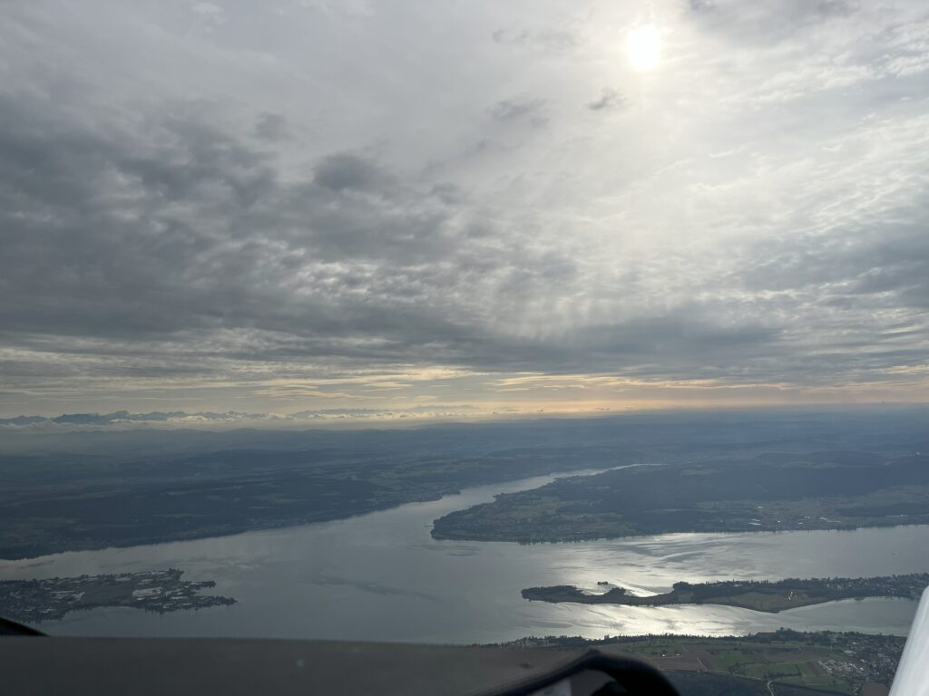 EHTE-LILH met Risen 912is PH-0C3 naast de Untersee